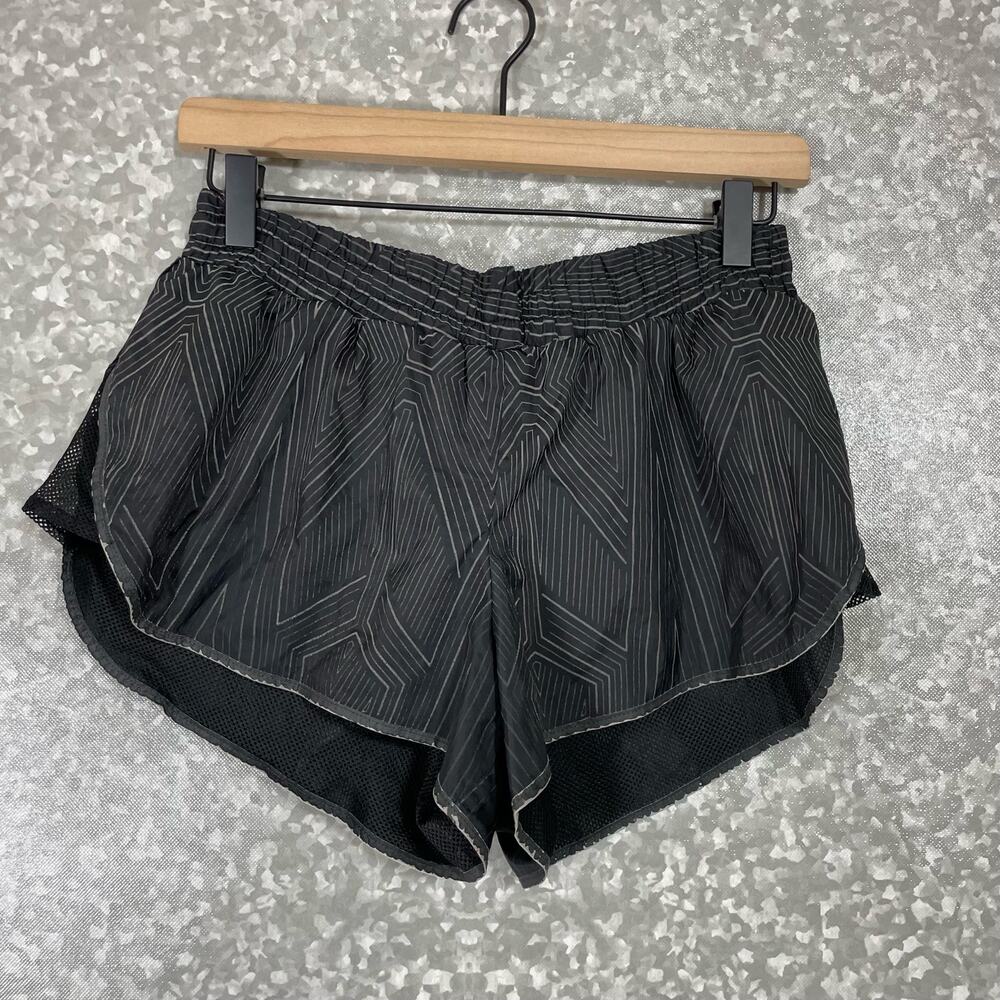 Ivy Park Women's Black/Gray Print Running Shorts - Size Medium - Built in Brief